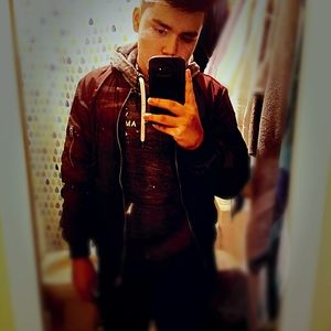 Meet your Posher, Alex